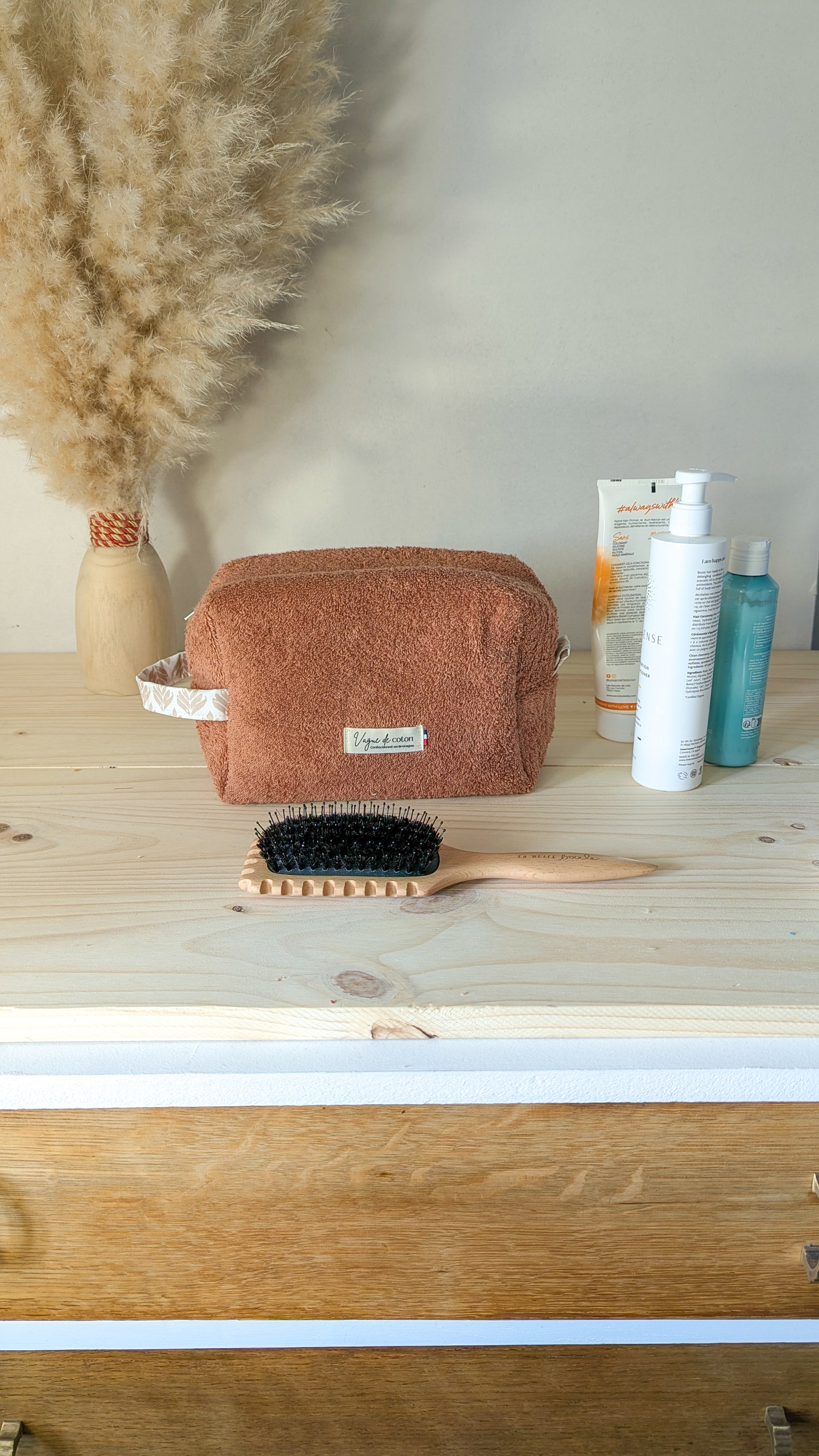 Grande trousse de toilette en éponge - plusieurs coloris