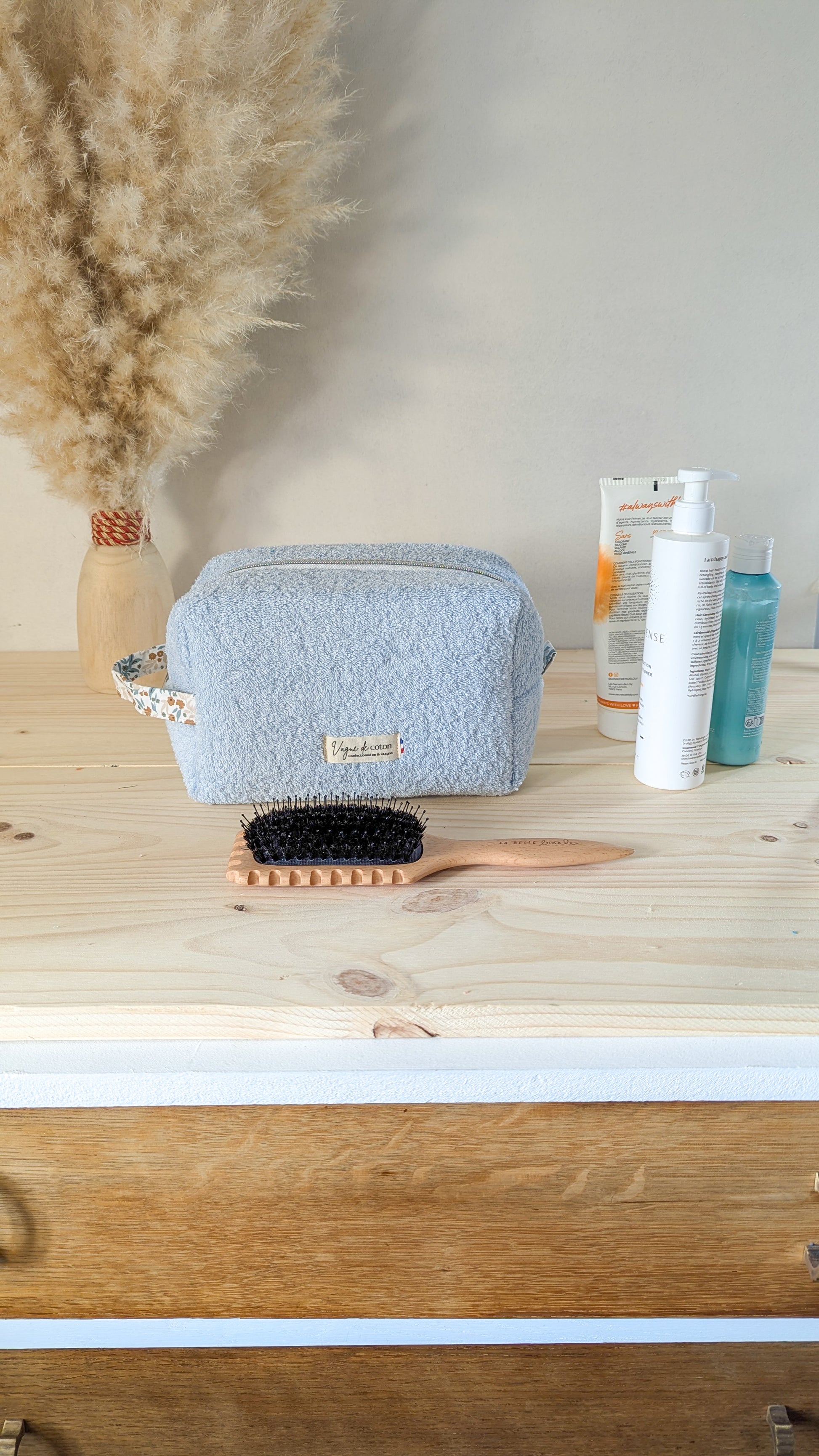 Grande trousse de toilette en éponge - plusieurs coloris