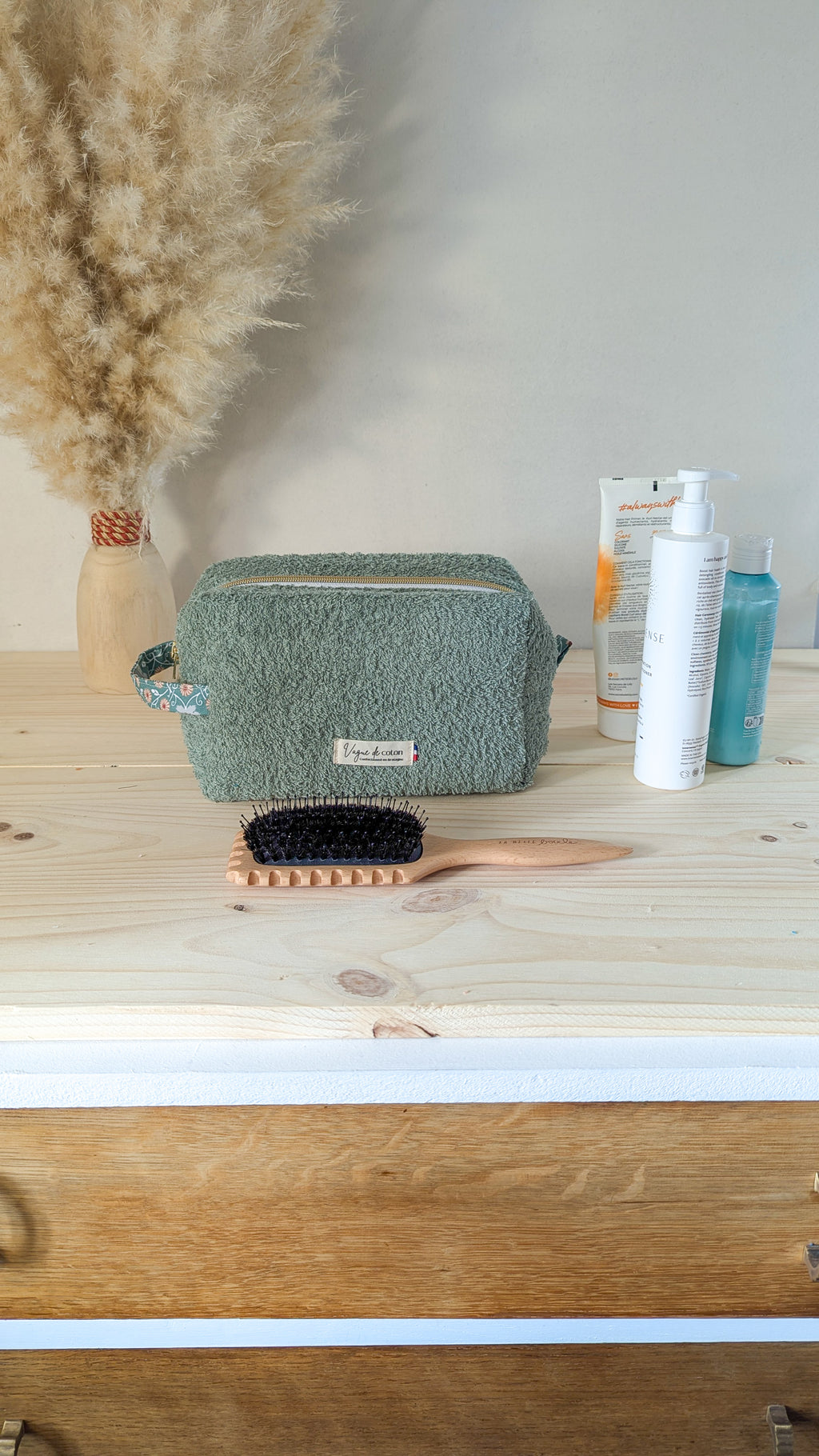 Grande trousse de toilette en éponge - plusieurs coloris