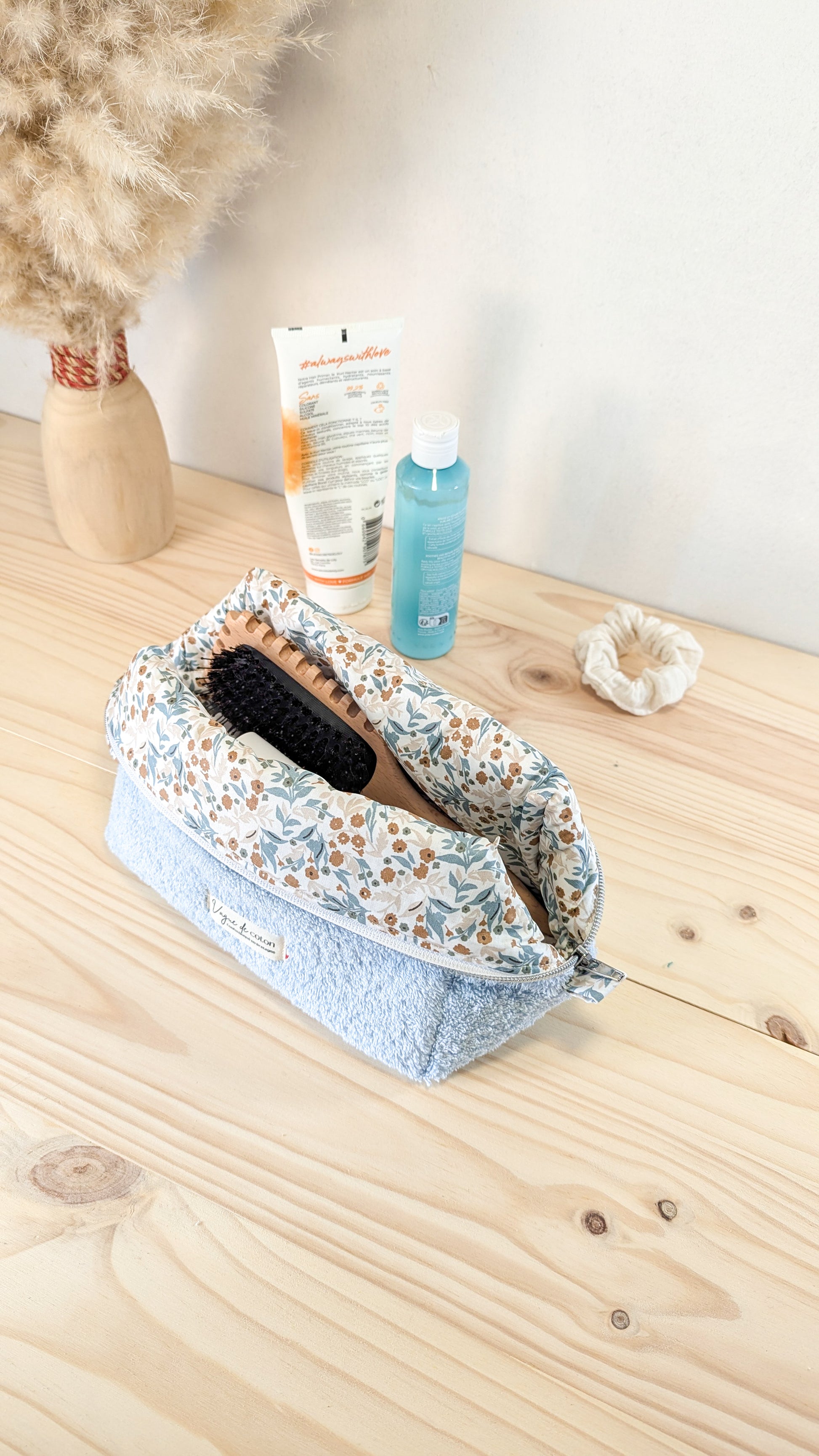 Grande trousse de toilette en éponge - plusieurs coloris