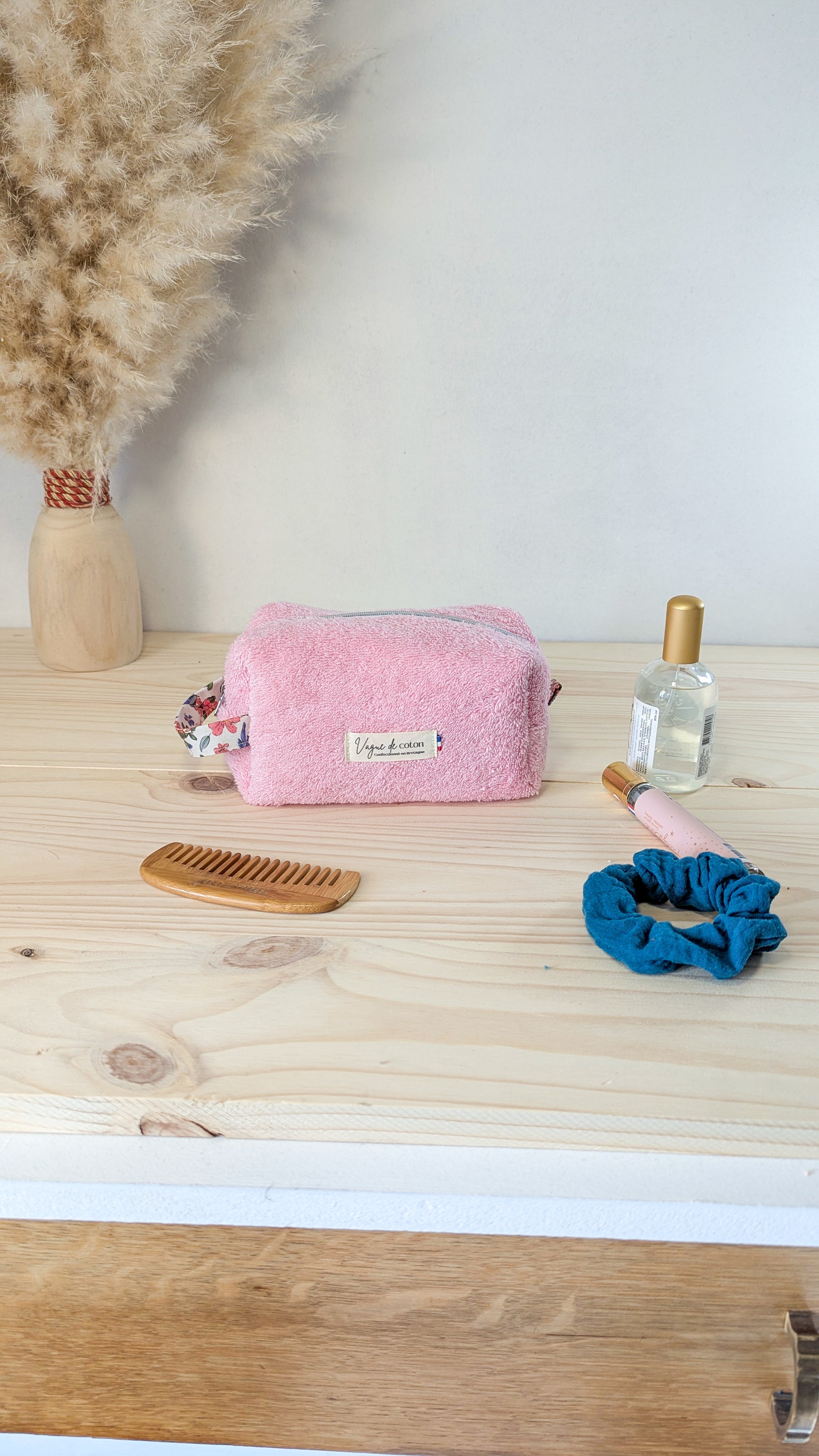 Petite trousse de toilette en éponge - plusieurs coloris