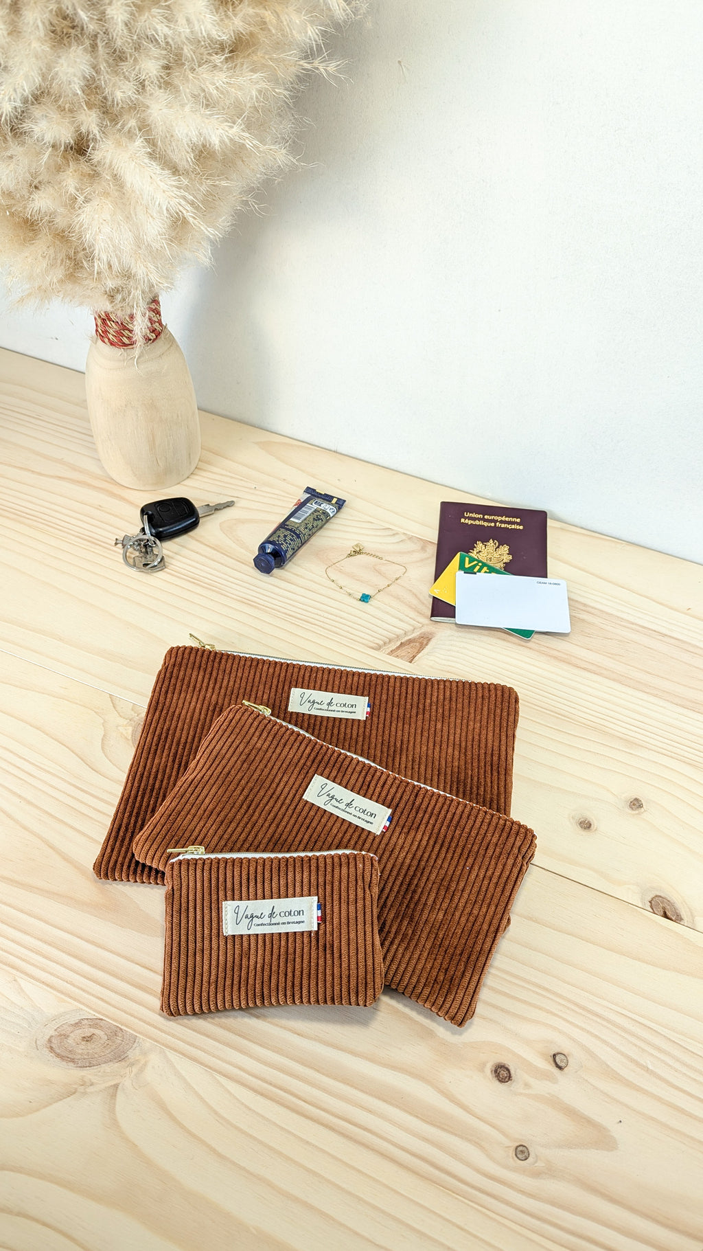 Pochette plate taille L - plusieurs coloris
