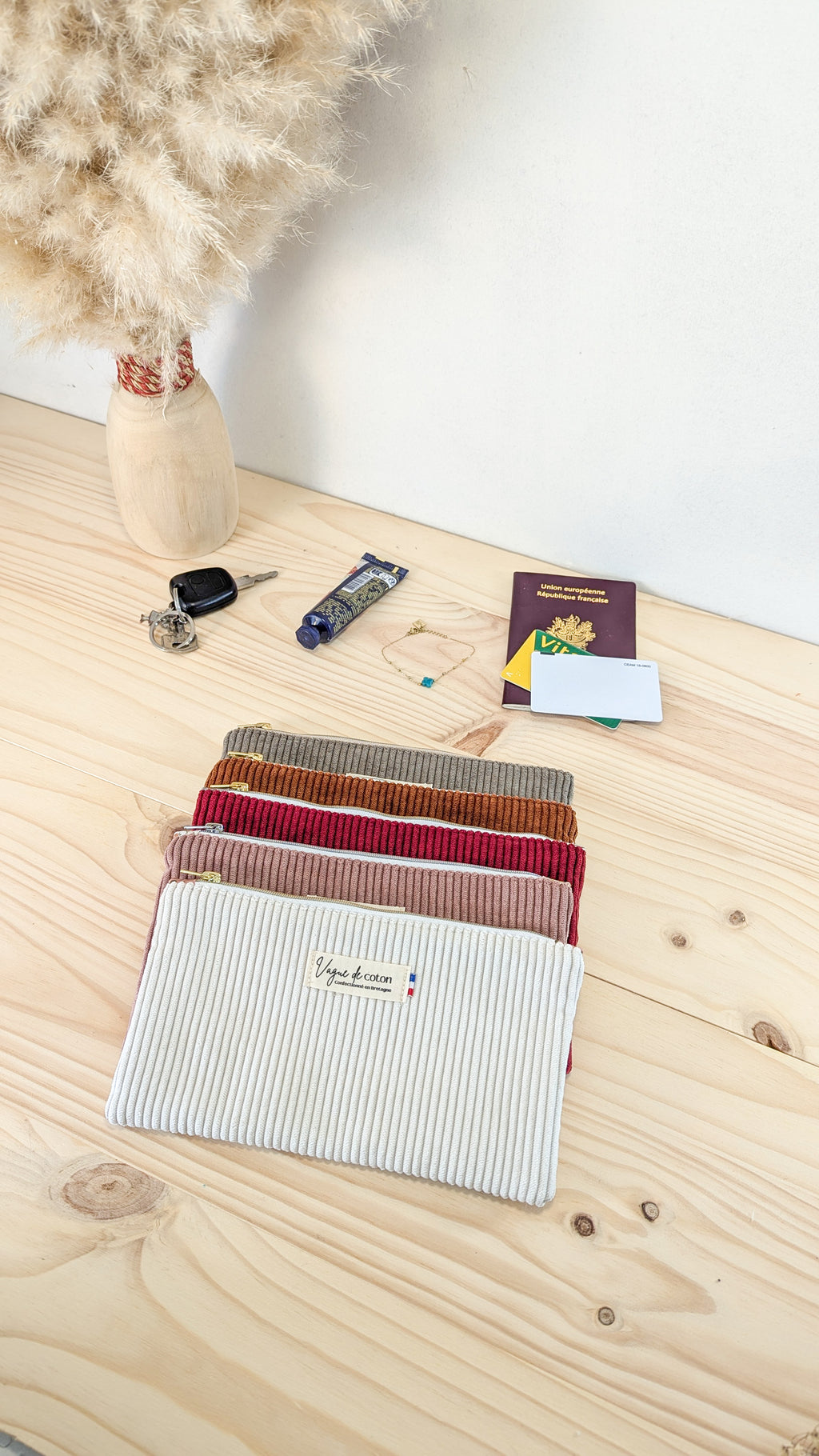 Pochette plate taille L - plusieurs coloris