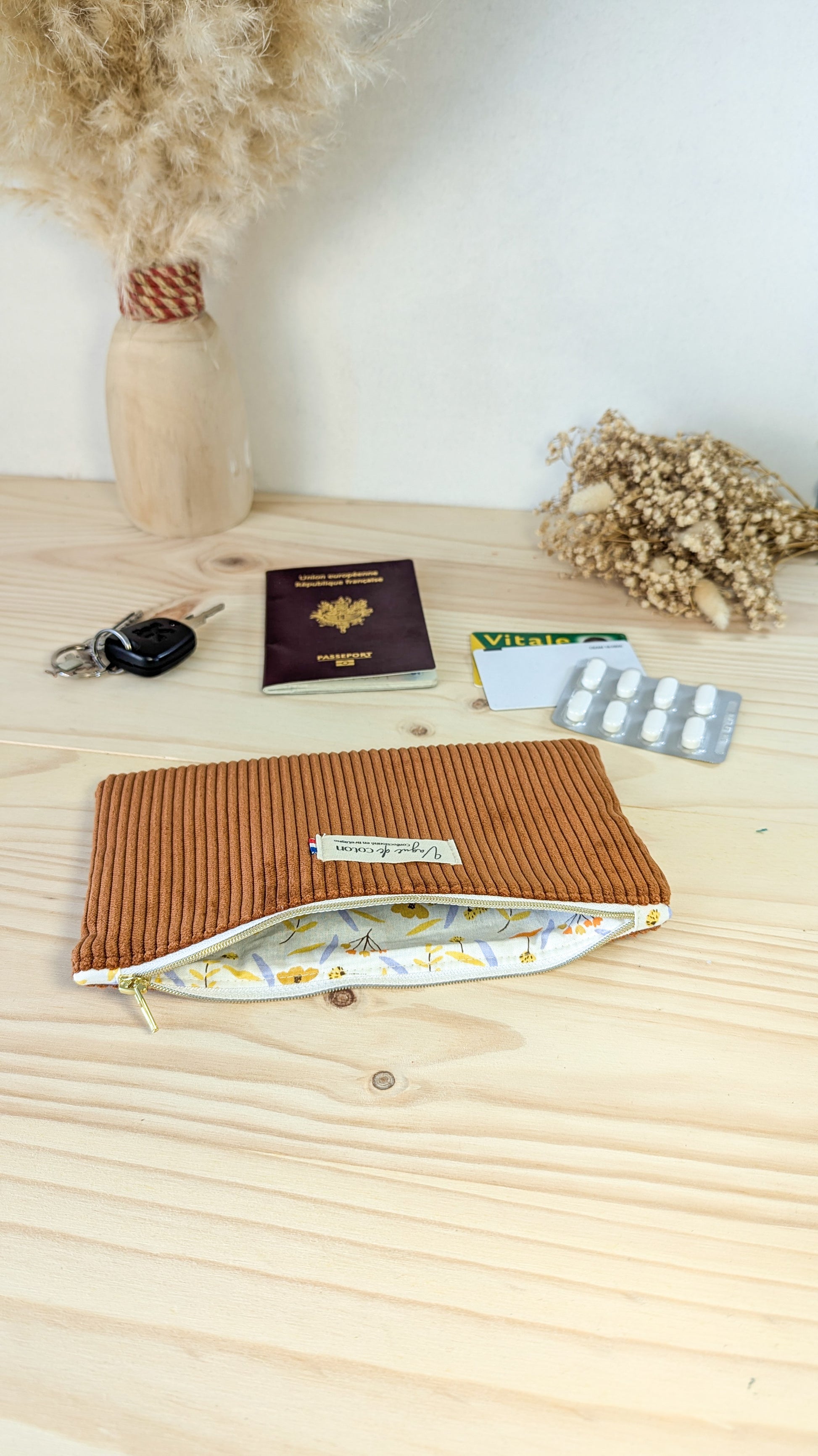 Pochette plate taille M - plusieurs coloris