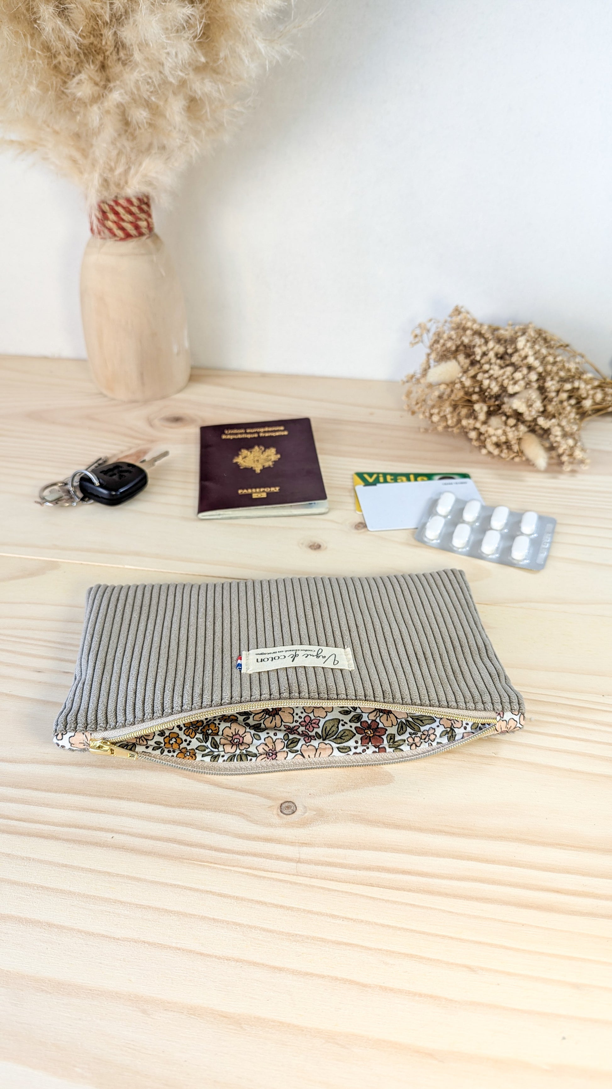 Pochette plate taille M - plusieurs coloris