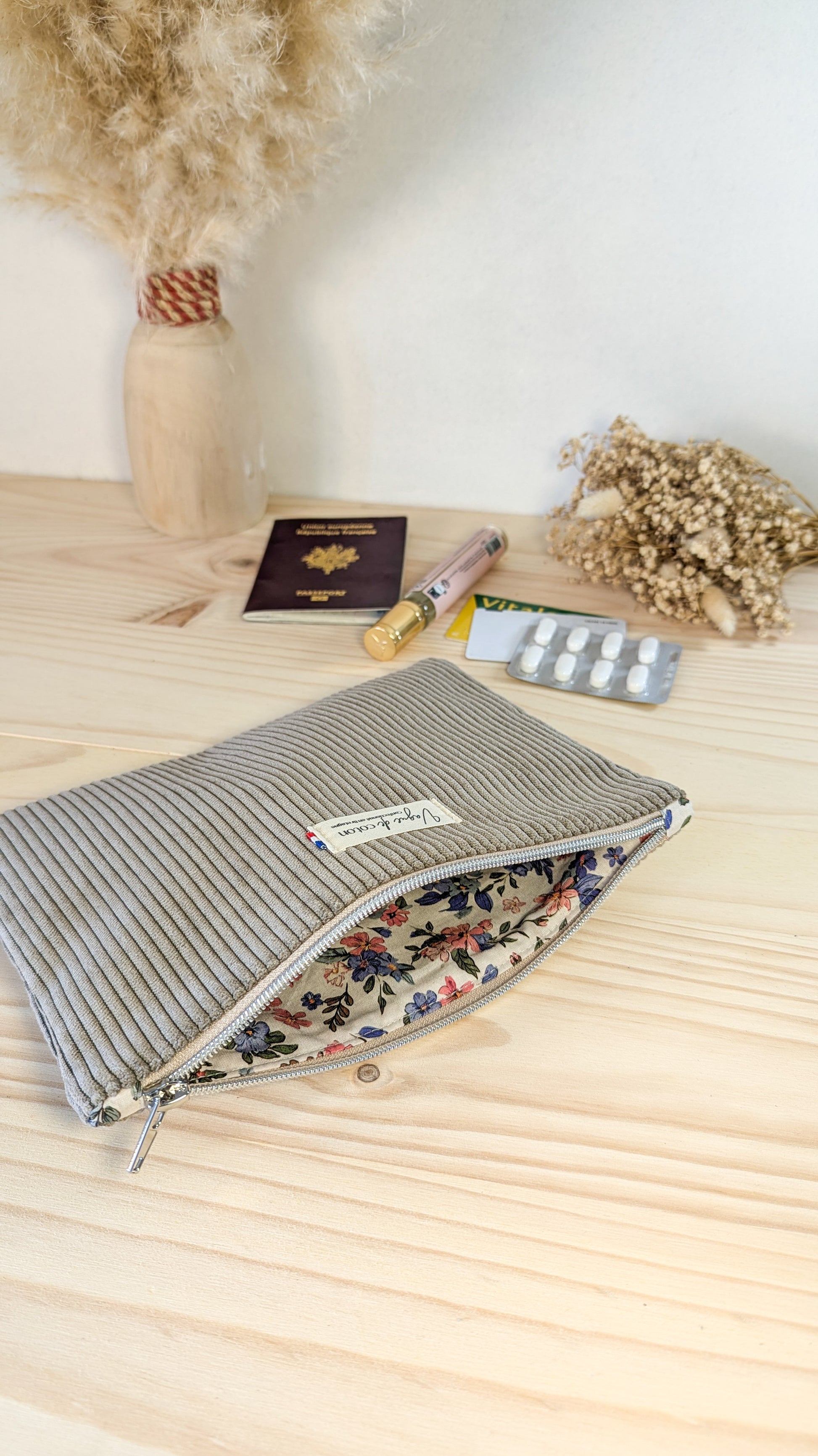 Pochette plate taille L - plusieurs coloris