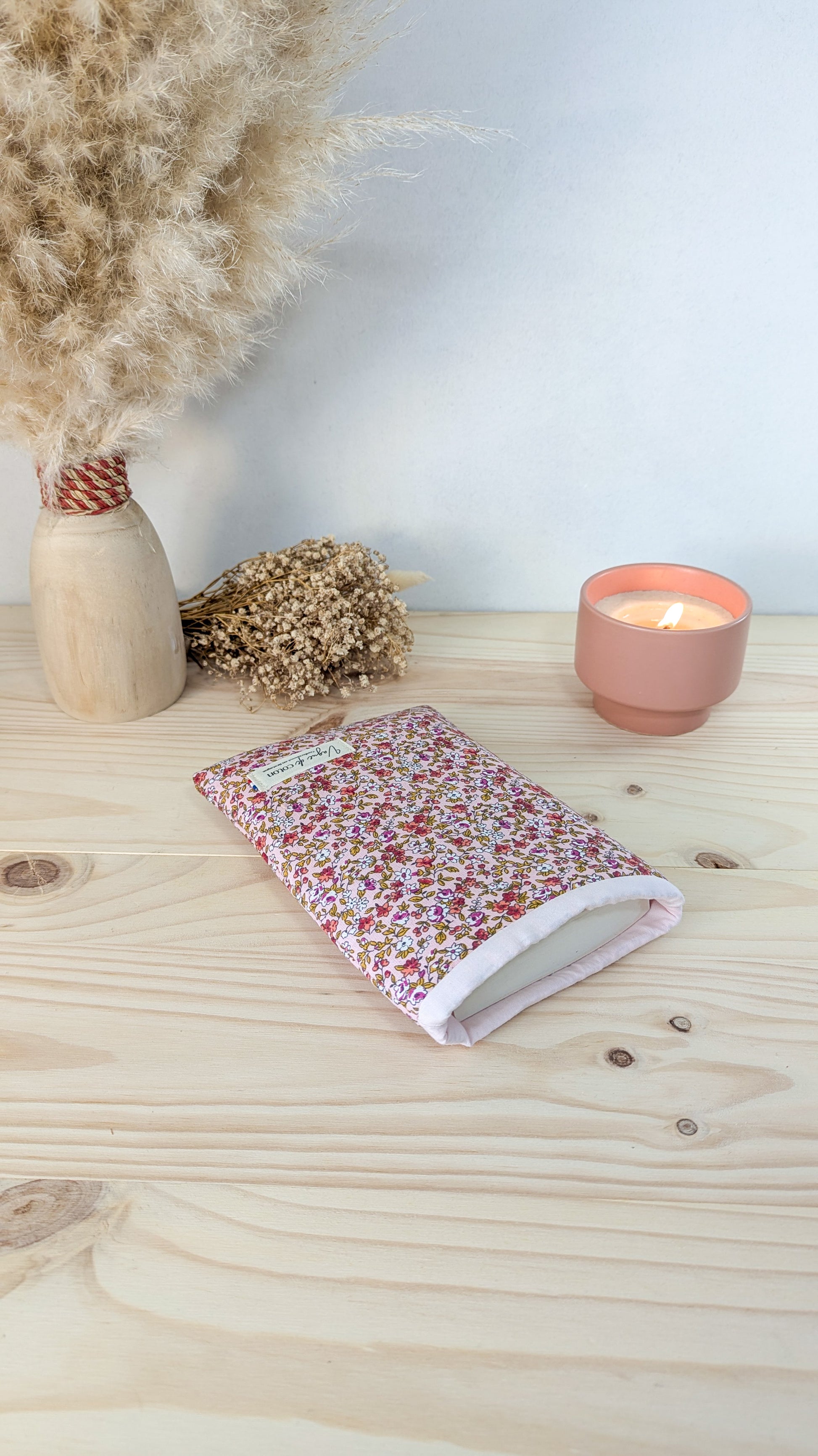 Pochette à livre Fleurs fond roses
