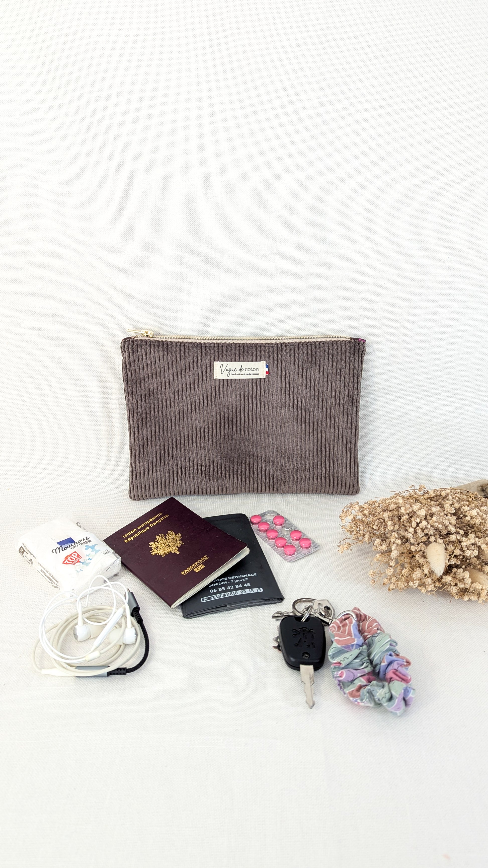 Pochette plate taille L - plusieurs coloris