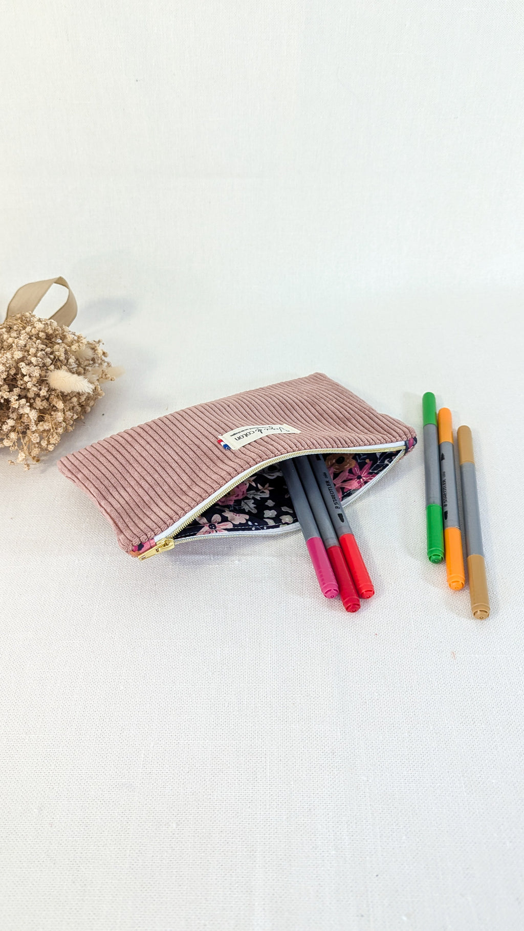 Pochette plate taille M - plusieurs coloris