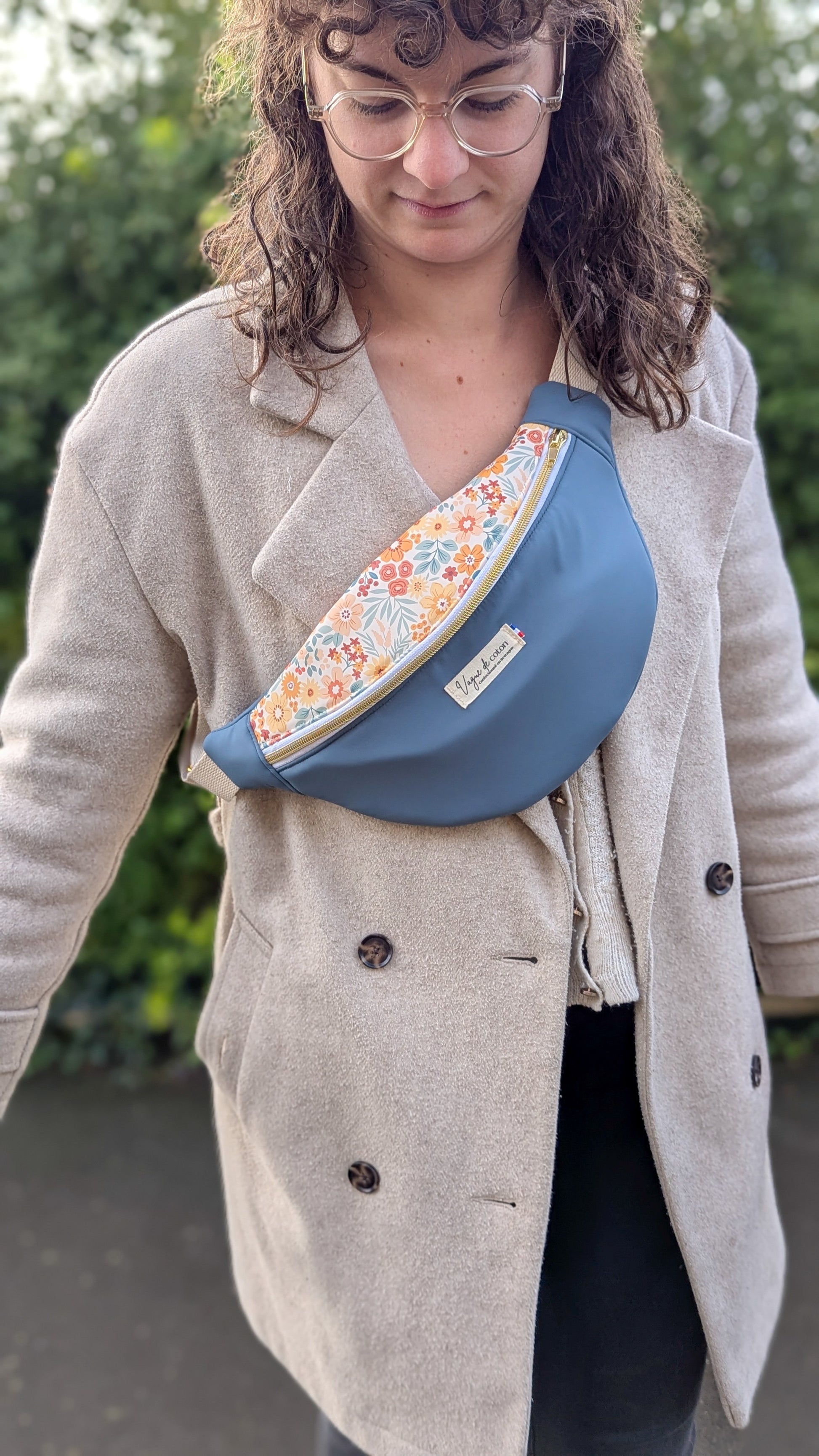 Sac banane déperlant avec poche arrière - plusieurs coloris