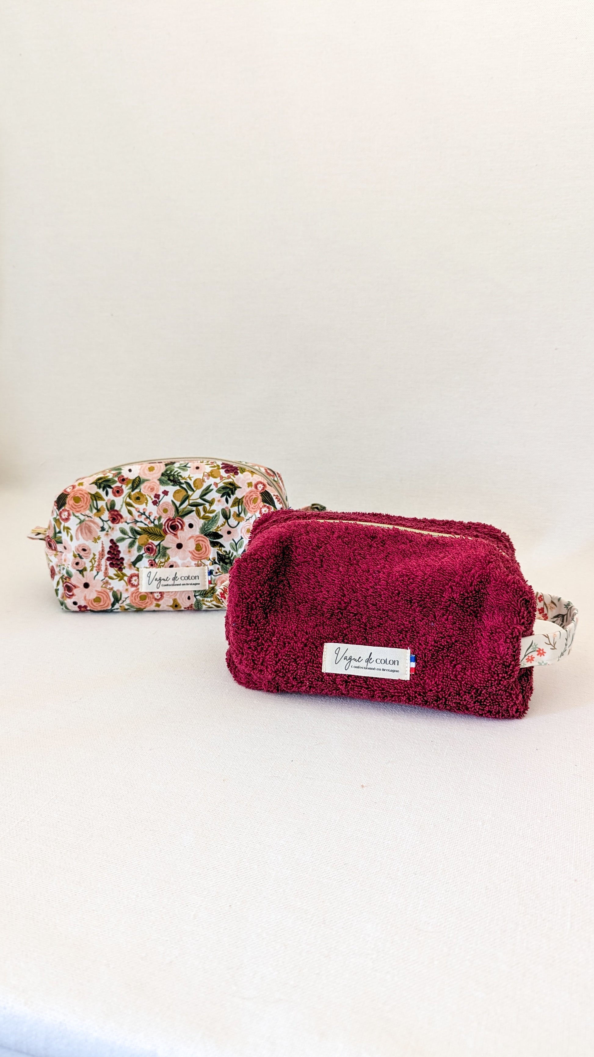 Petite trousse de toilette en éponge