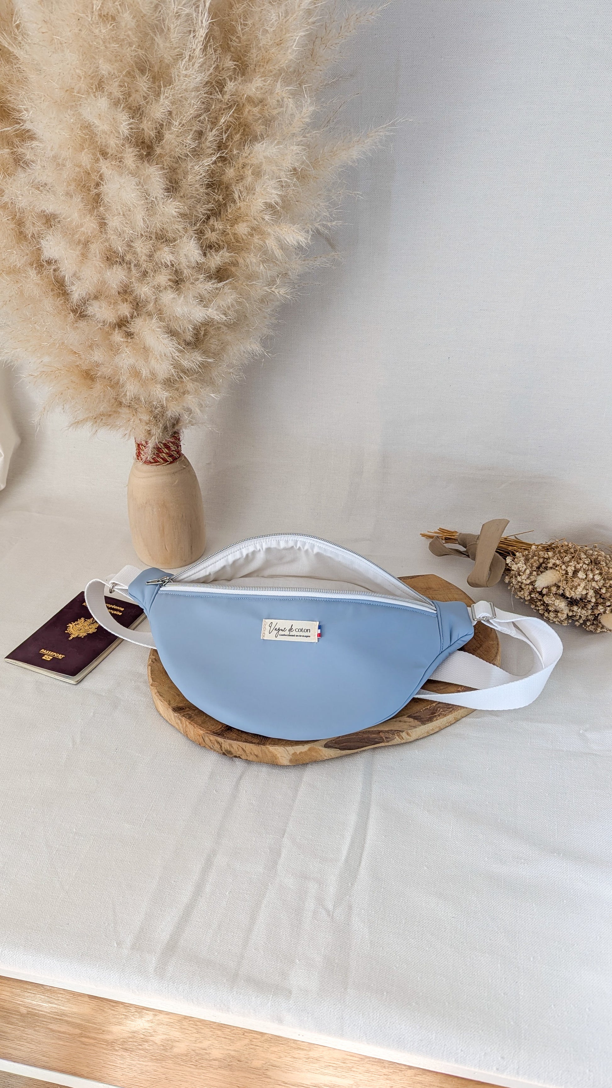 Sac banane déperlant avec poche arrière - plusieurs coloris