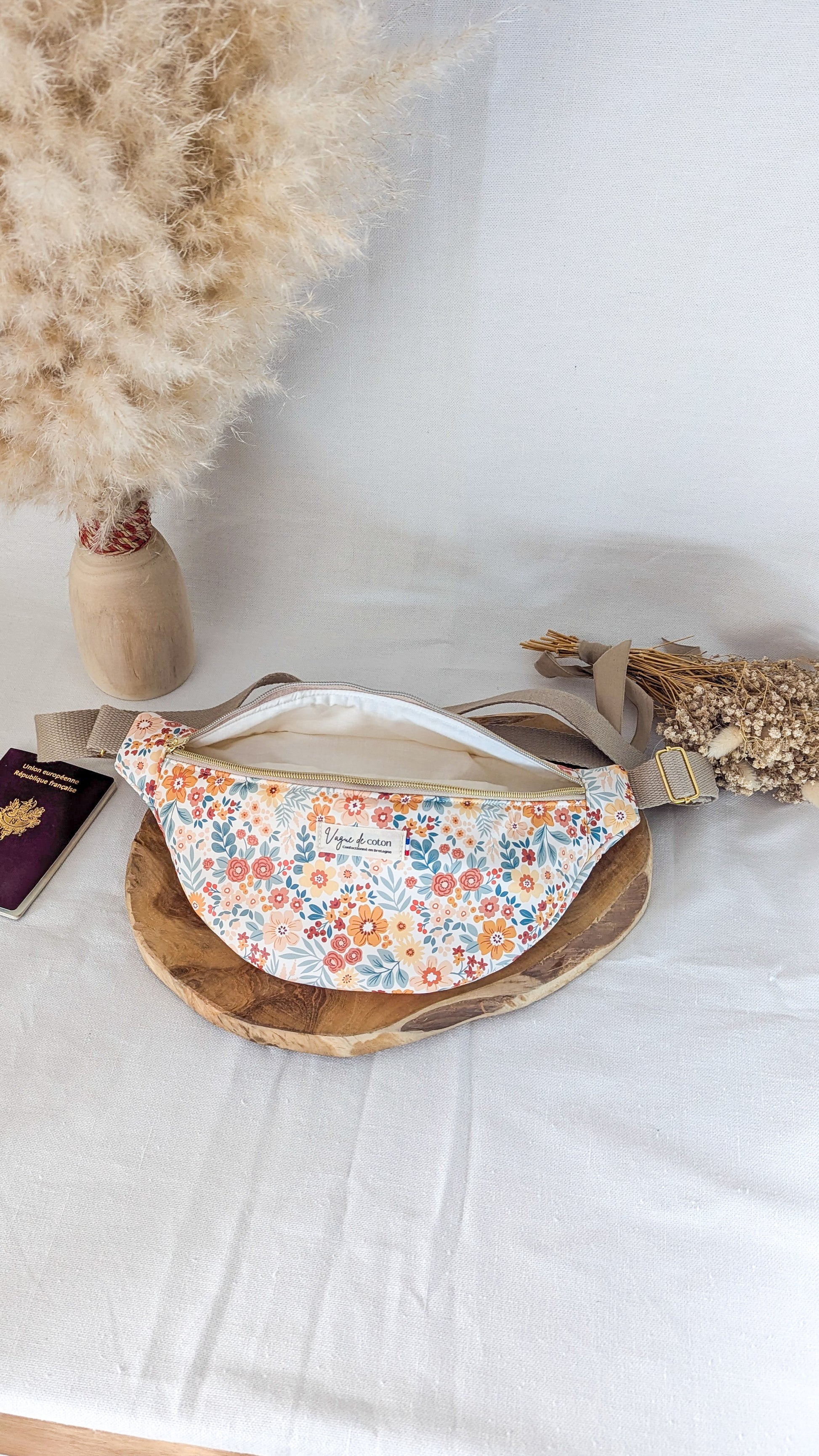 Sac banane déperlant avec poche arrière - plusieurs coloris