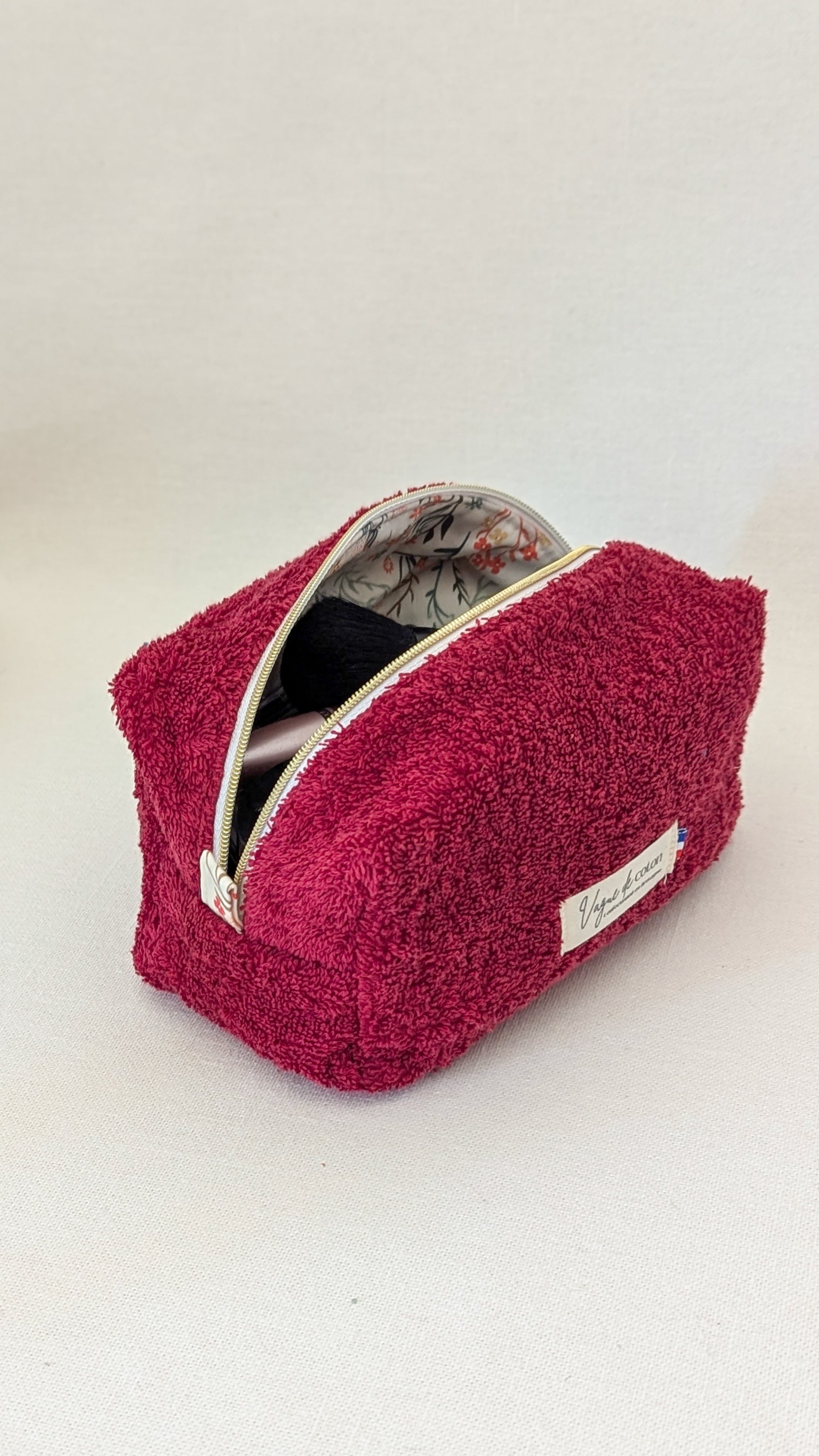 Petite trousse de toilette en éponge