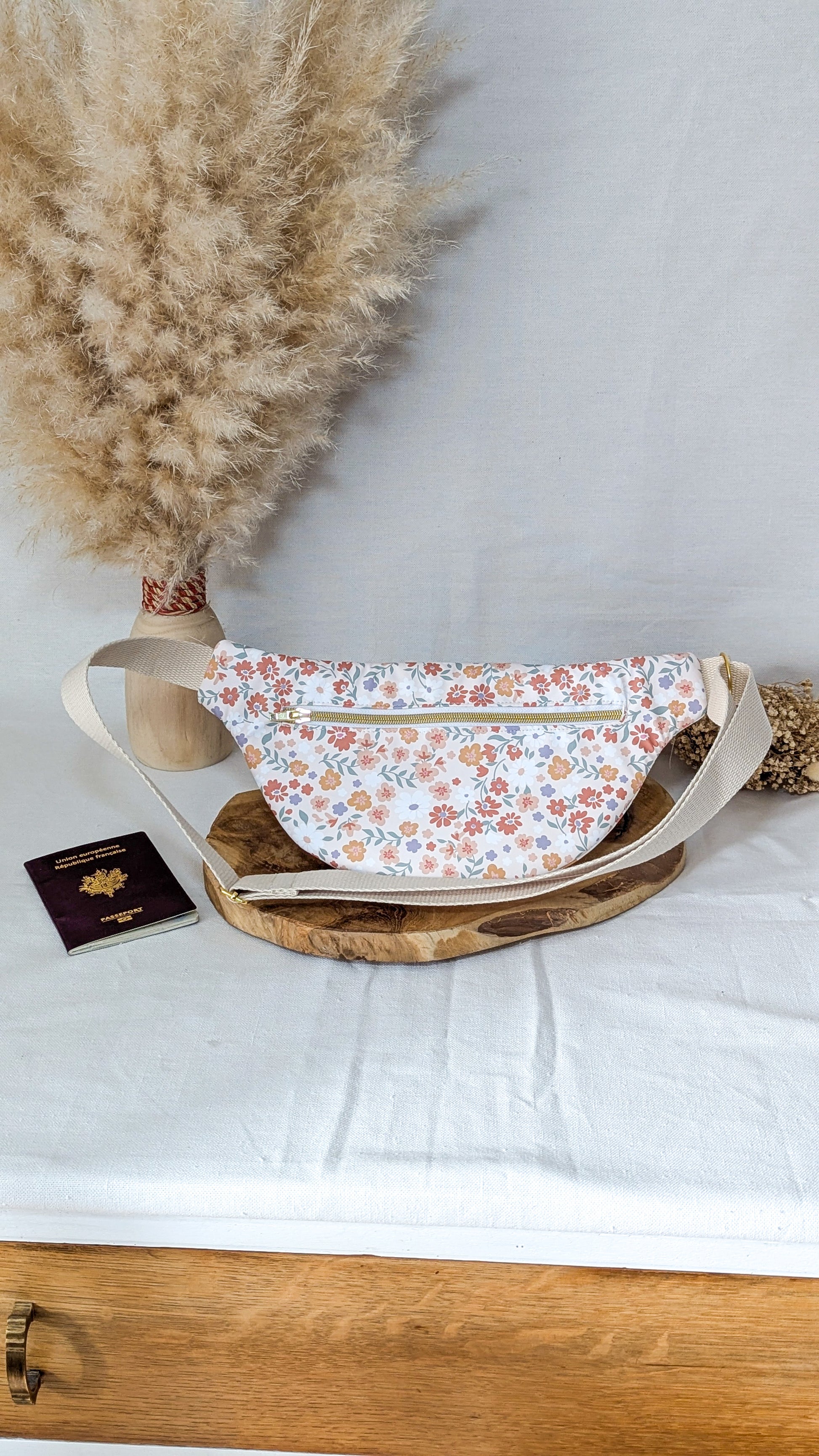 Sac banane déperlant avec poche arrière - plusieurs coloris