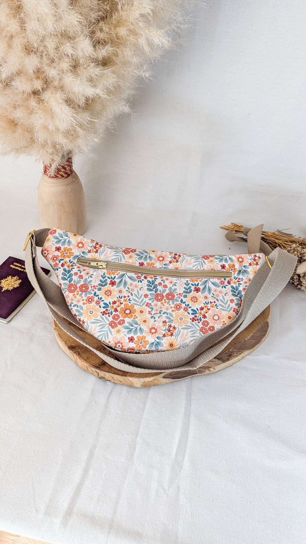 Sac banane déperlant avec poche arrière - plusieurs coloris