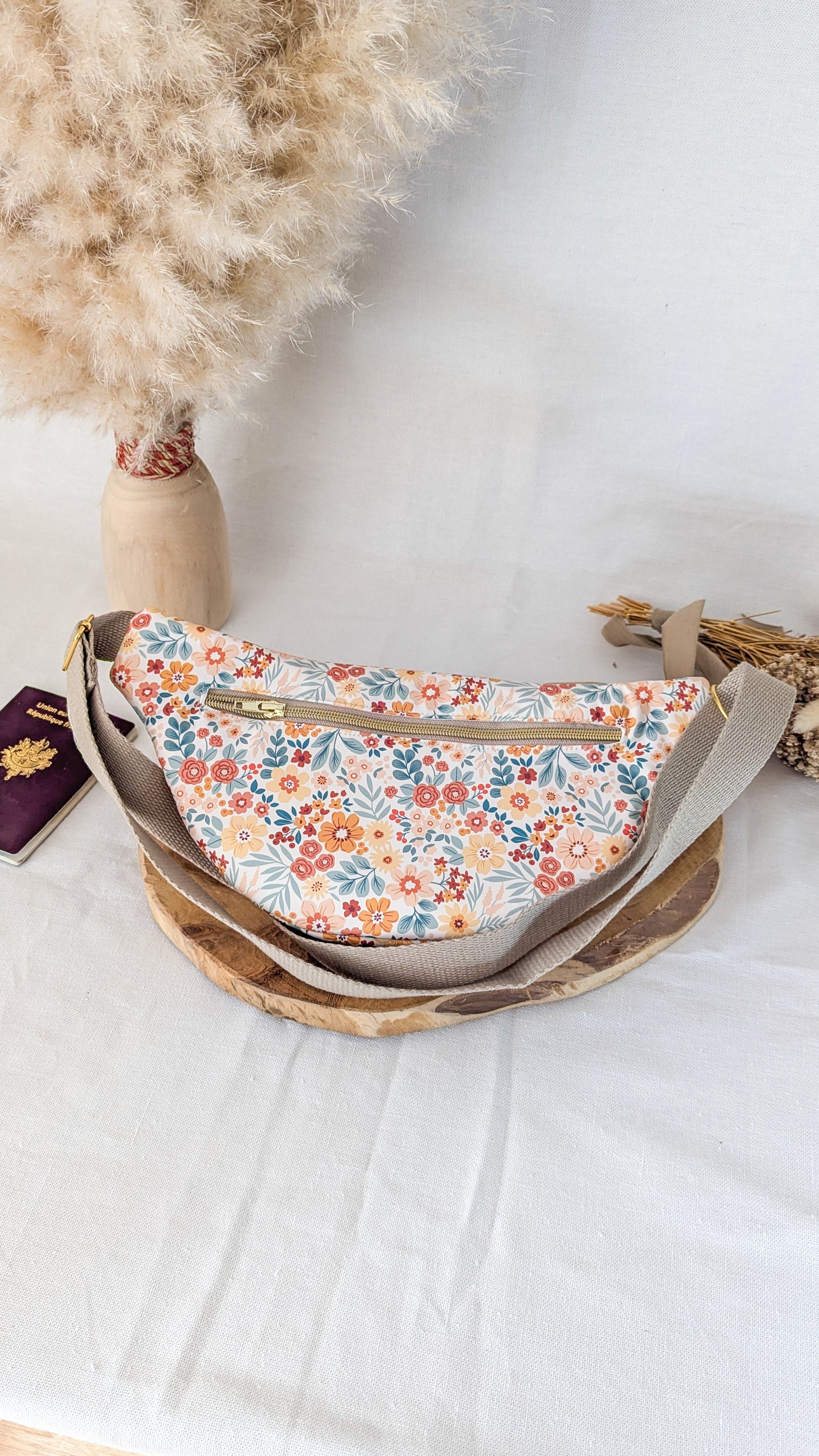 Sac banane déperlant avec poche arrière - plusieurs coloris