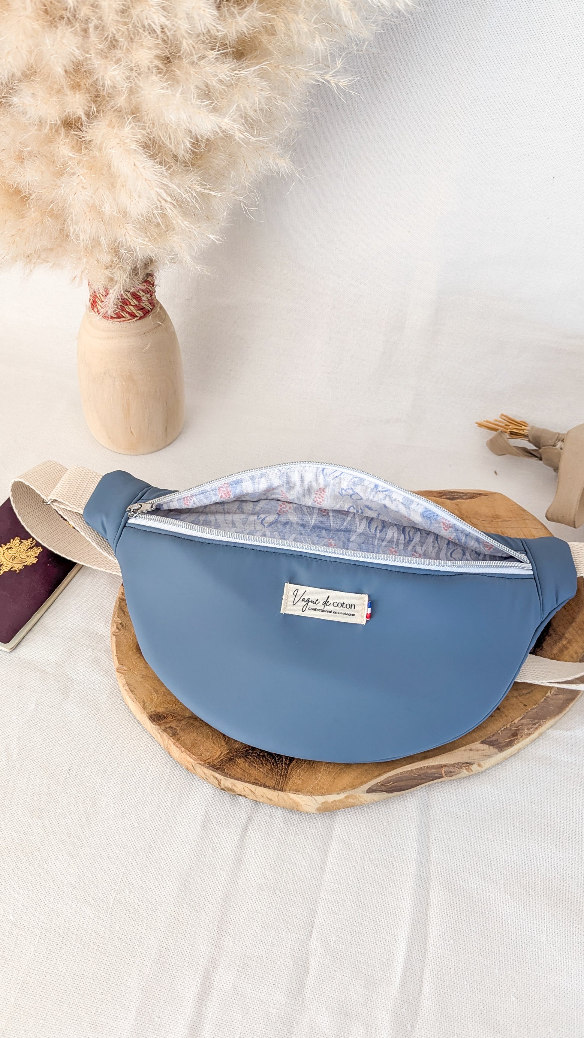 Sac banane déperlant avec poche arrière - plusieurs coloris