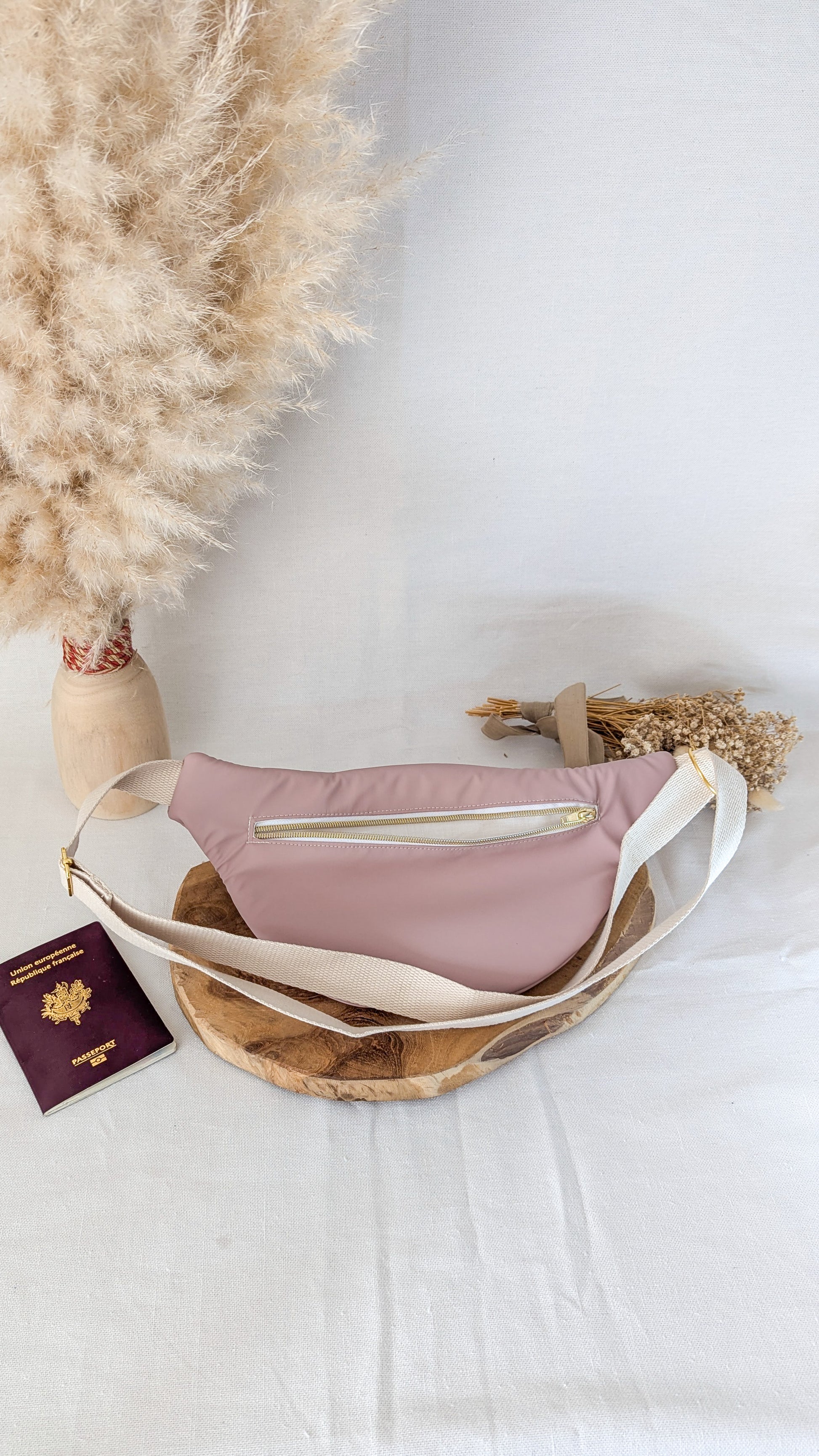Sac banane déperlant avec poche arrière - plusieurs coloris