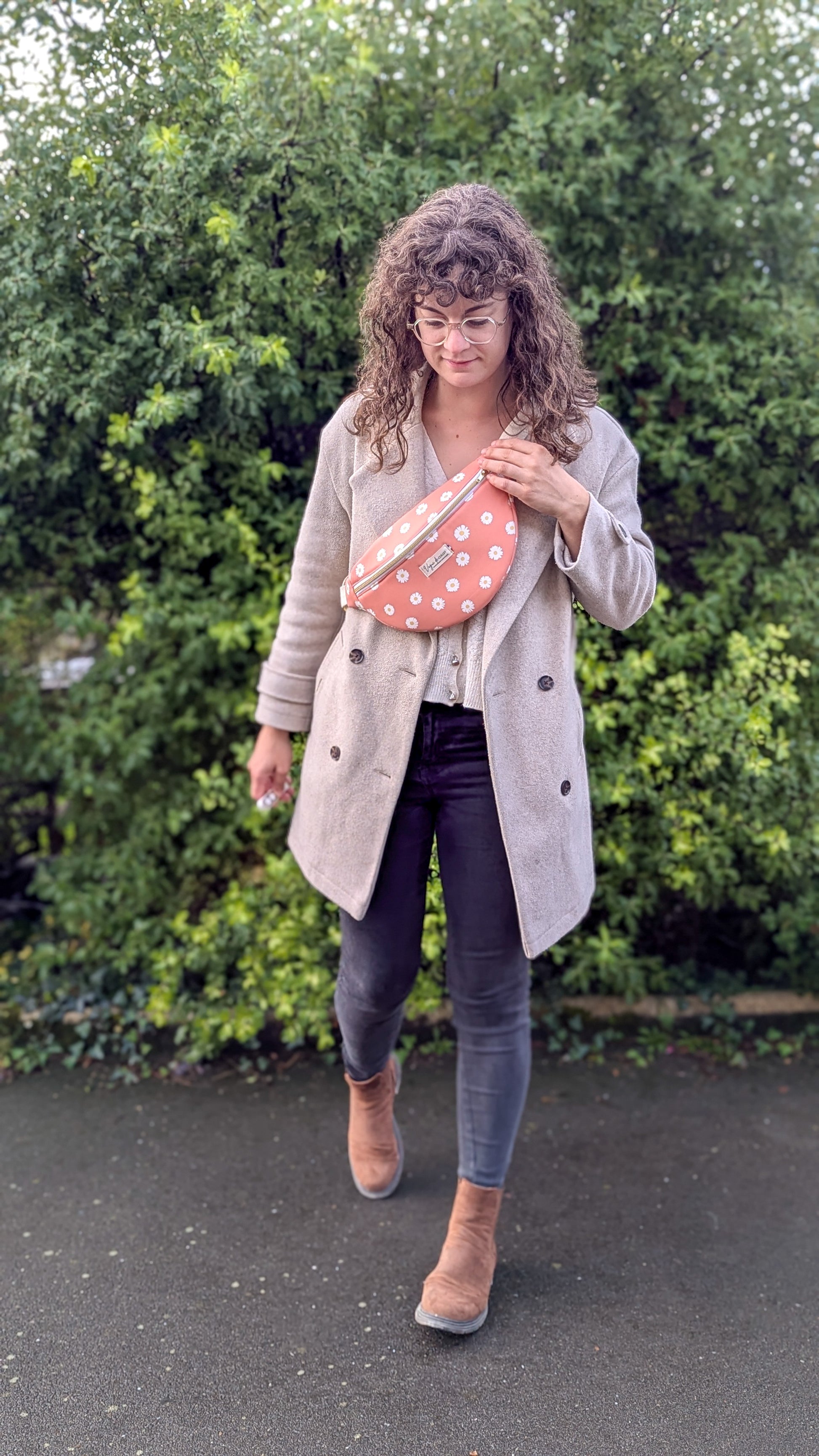 Sac banane déperlant avec poche arrière - plusieurs coloris