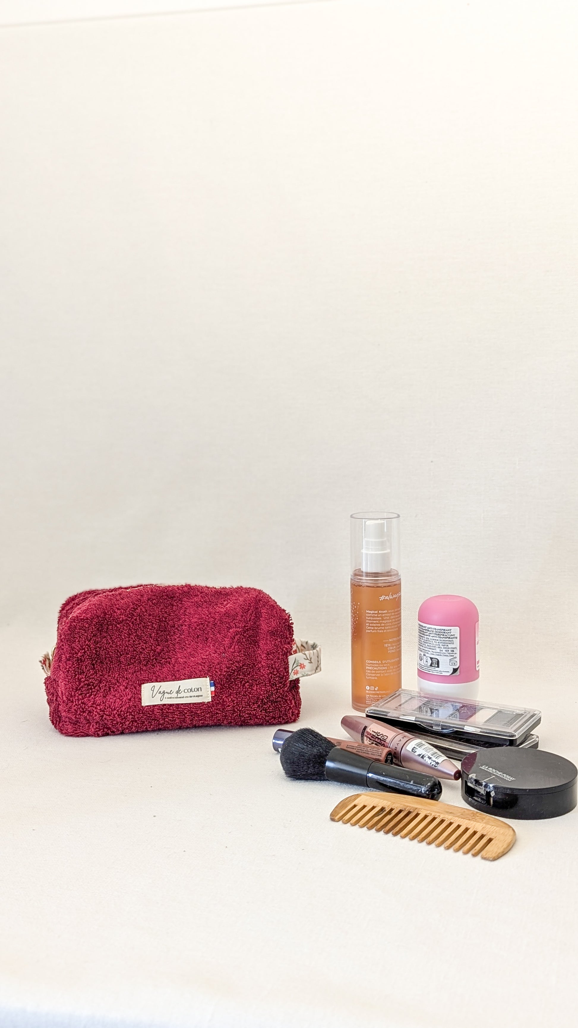Petite trousse de toilette en éponge